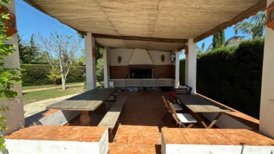 Chalet en venta en Calle Figurillas, Cortijo de Maza-Finca Monsálvez-El Olivar (Distrito Churriana. Málaga Capital) de 1.050.000 €