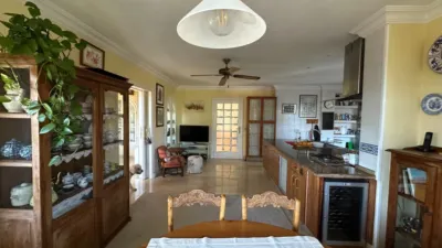 Chalet en venta en Calle Figurillas, Cortijo de Maza-Finca Monsálvez-El Olivar (Distrito Churriana. Málaga Capital) de 1.050.000 €