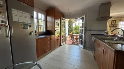 Chalet en venta en Calle Figurillas, Cortijo de Maza-Finca Monsálvez-El Olivar (Distrito Churriana. Málaga Capital) de 1.050.000 €