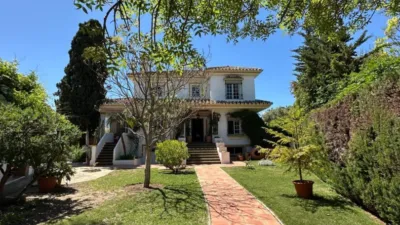 Chalet en venta en Calle Figurillas, Cortijo de Maza-Finca Monsálvez-El Olivar (Distrito Churriana. Málaga Capital) de 1.050.000 €