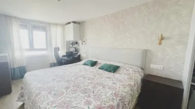 Piso en venta en Iglesia San José, San José-Varela-La Laguna (Cádiz Capital) de 400.000 €