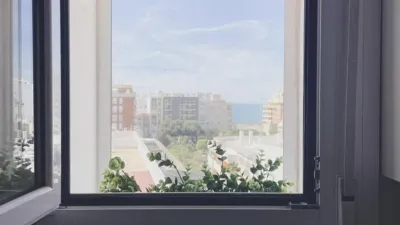 Piso en venta en Iglesia San José, San José-Varela-La Laguna (Cádiz Capital) de 400.000 €