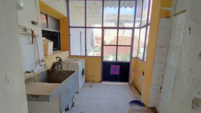 Chalet en venta en Calle de Garfilán, cerca de Calle Jacinto Benavente, Torres de Berrellén de 74.000 €