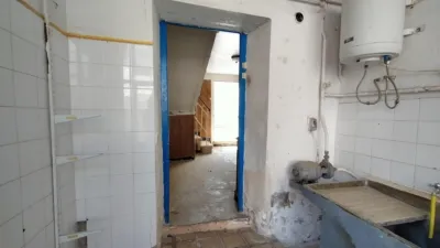 Chalet en venta en Calle de Garfilán, cerca de Calle Jacinto Benavente, Torres de Berrellén de 74.000 €