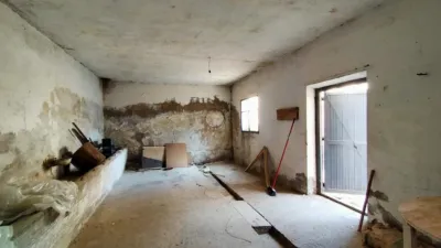 Chalet en venta en Calle de Garfilán, cerca de Calle Jacinto Benavente, Torres de Berrellén de 74.000 €