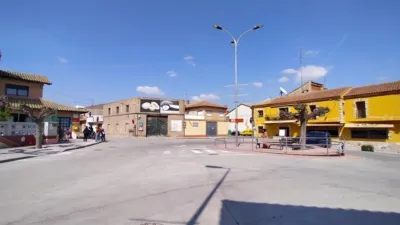 Chalet en venta en Calle de Garfilán, cerca de Calle Jacinto Benavente, Torres de Berrellén de 74.000 €