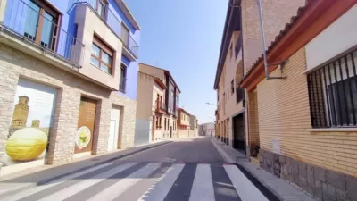 Chalet en venta en Calle de Garfilán, cerca de Calle Jacinto Benavente, Torres de Berrellén de 74.000 €