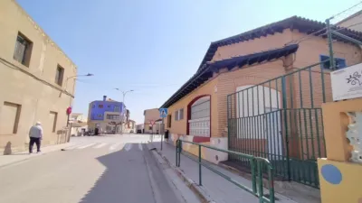 Chalet en venta en Calle de Garfilán, cerca de Calle Jacinto Benavente, Torres de Berrellén de 74.000 €