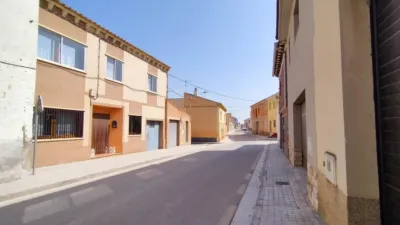 Chalet en venta en Calle de Garfilán, cerca de Calle Jacinto Benavente, Torres de Berrellén de 74.000 €