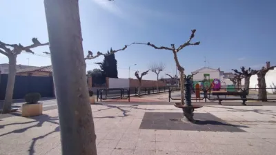 Chalet en venta en Calle de Garfilán, cerca de Calle Jacinto Benavente, Torres de Berrellén de 74.000 €