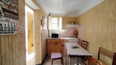Chalet en venta en Calle de Garfilán, cerca de Calle Jacinto Benavente, Torres de Berrellén de 74.000 €