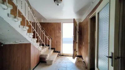 Chalet en venta en Calle de Garfilán, cerca de Calle Jacinto Benavente, Torres de Berrellén de 74.000 €