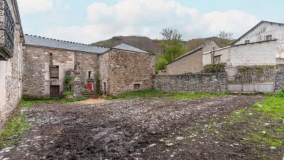 Casa en venta en Camino Carrera, La Vega de los Viejos (Cabrillanes) de 450.000 €