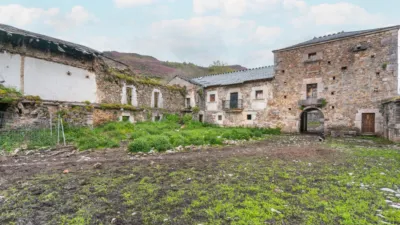 Casa en venta en Camino Carrera, La Vega de los Viejos (Cabrillanes) de 450.000 €