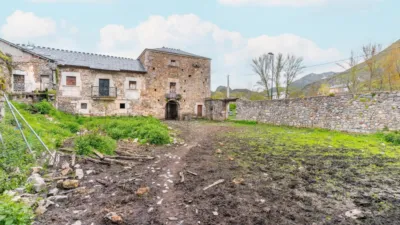 Casa en venta en Camino Carrera, La Vega de los Viejos (Cabrillanes) de 450.000 €