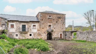 Casa en venta en Camino Carrera, La Vega de los Viejos (Cabrillanes) de 450.000 €