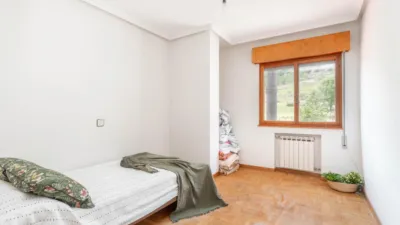 Casa en venta en Calle Pelugano-Juego Bola, Número 122, Bello (Cabañaquinta-Aller). Municipio de Aller de 115.000 €