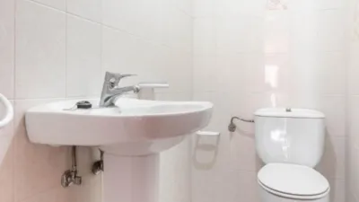 Casa en venta en Calle Pelugano-Juego Bola, Número 122, Bello (Cabañaquinta-Aller). Municipio de Aller de 115.000 €