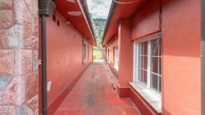 Casa en venta en Calle Pelugano-Juego Bola, Número 122, Bello (Cabañaquinta-Aller). Municipio de Aller de 115.000 €