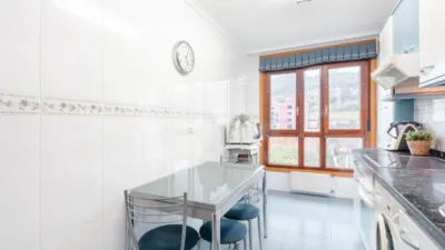 Piso en venta en Calle José Manuel Fuente 'El Tarangu', 3, Nueva Huca (Oviedo) de 270.000 €