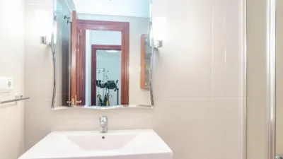 Piso en venta en Calle José Manuel Fuente 'El Tarangu', 3, Nueva Huca (Oviedo) de 270.000 €
