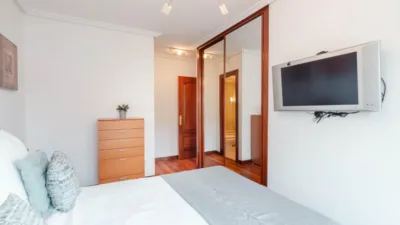 Piso en venta en Calle José Manuel Fuente 'El Tarangu', 3, Nueva Huca (Oviedo) de 270.000 €