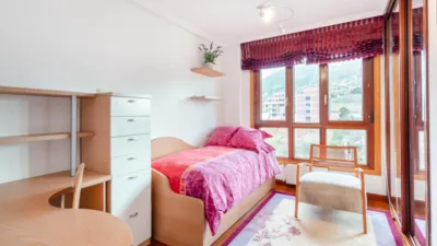 Piso en venta en Calle José Manuel Fuente 'El Tarangu', 3, Nueva Huca (Oviedo) de 270.000 €