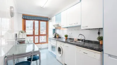 Piso en venta en Calle José Manuel Fuente 'El Tarangu', 3, Nueva Huca (Oviedo) de 270.000 €