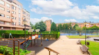Piso en venta en Calle José Manuel Fuente 'El Tarangu', 3, Nueva Huca (Oviedo) de 270.000 €