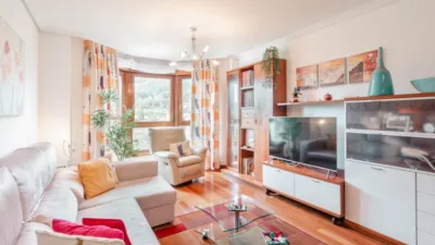 Piso en venta en Calle José Manuel Fuente 'El Tarangu', 3, Nueva Huca (Oviedo) de 270.000 €