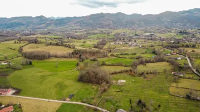 Finca rústica en venta en Calle Paraes, Número 13, Nava de 68.000 €