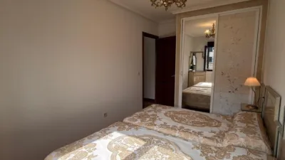 Piso en alquiler en Calle del General Elorza, 54, Pumarín-Teatinos (Oviedo) de 1.200 €<span>/mes</span>