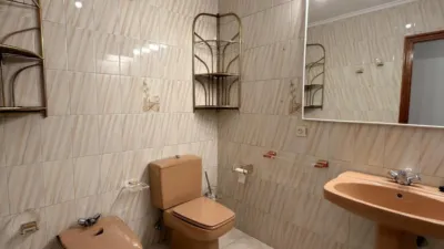 Piso en alquiler en Calle del General Elorza, 54, Pumarín-Teatinos (Oviedo) de 1.200 €<span>/mes</span>