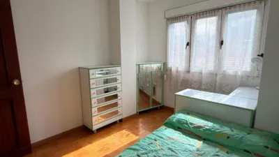 Piso en alquiler en Calle del General Elorza, 54, Pumarín-Teatinos (Oviedo) de 1.200 €<span>/mes</span>