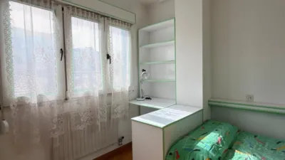 Piso en alquiler en Calle del General Elorza, 54, Pumarín-Teatinos (Oviedo) de 1.200 €<span>/mes</span>