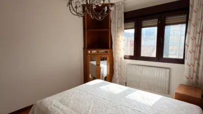 Piso en alquiler en Calle del General Elorza, 54, Pumarín-Teatinos (Oviedo) de 1.200 €<span>/mes</span>