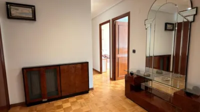 Piso en alquiler en Calle del General Elorza, 54, Pumarín-Teatinos (Oviedo) de 1.200 €<span>/mes</span>