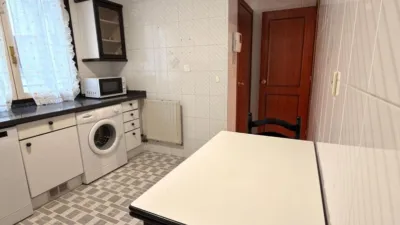 Piso en alquiler en Calle del General Elorza, 54, Pumarín-Teatinos (Oviedo) de 1.200 €<span>/mes</span>