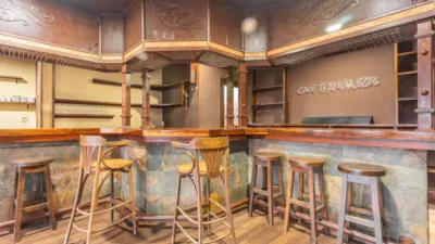 Local comercial en venta en Calle Castillo de Gauzón, 18 - Vista 6