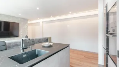 Flat at 13 Rafael Belderrain Street photo 10