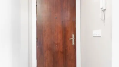 Flat at 13 Rafael Belderrain Street photo 33