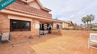 Single-family home in Sant Esteve Sesrovires photo 19
