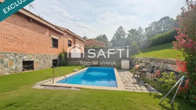 Single-family home in Sant Esteve Sesrovires photo 2