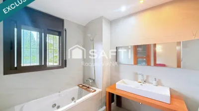 Single-family home in Sant Esteve Sesrovires photo 41