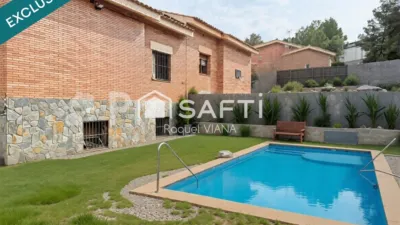 Single-family home in Sant Esteve Sesrovires photo 4