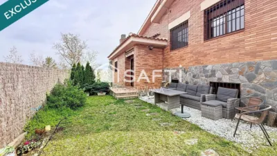 Single-family home in Sant Esteve Sesrovires photo 6
