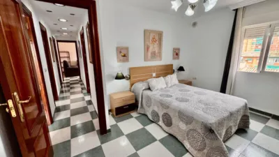 Piso en alquiler en Avenida de Pulianas, cerca de Calle Gutierre Tibón, Cartuja (Distrito Norte. Granada Capital) de 900 €<span>/mes</span>