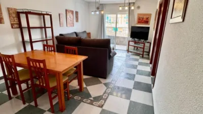 Piso en alquiler en Avenida de Pulianas, cerca de Calle Gutierre Tibón, Cartuja (Distrito Norte. Granada Capital) de 900 €<span>/mes</span>