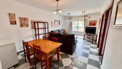 Piso en alquiler en Avenida de Pulianas, cerca de Calle Gutierre Tibón, Cartuja (Distrito Norte. Granada Capital) de 900 €<span>/mes</span>