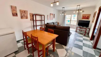 Piso en alquiler en Avenida de Pulianas, cerca de Calle Gutierre Tibón, Cartuja (Distrito Norte. Granada Capital) de 900 €<span>/mes</span>